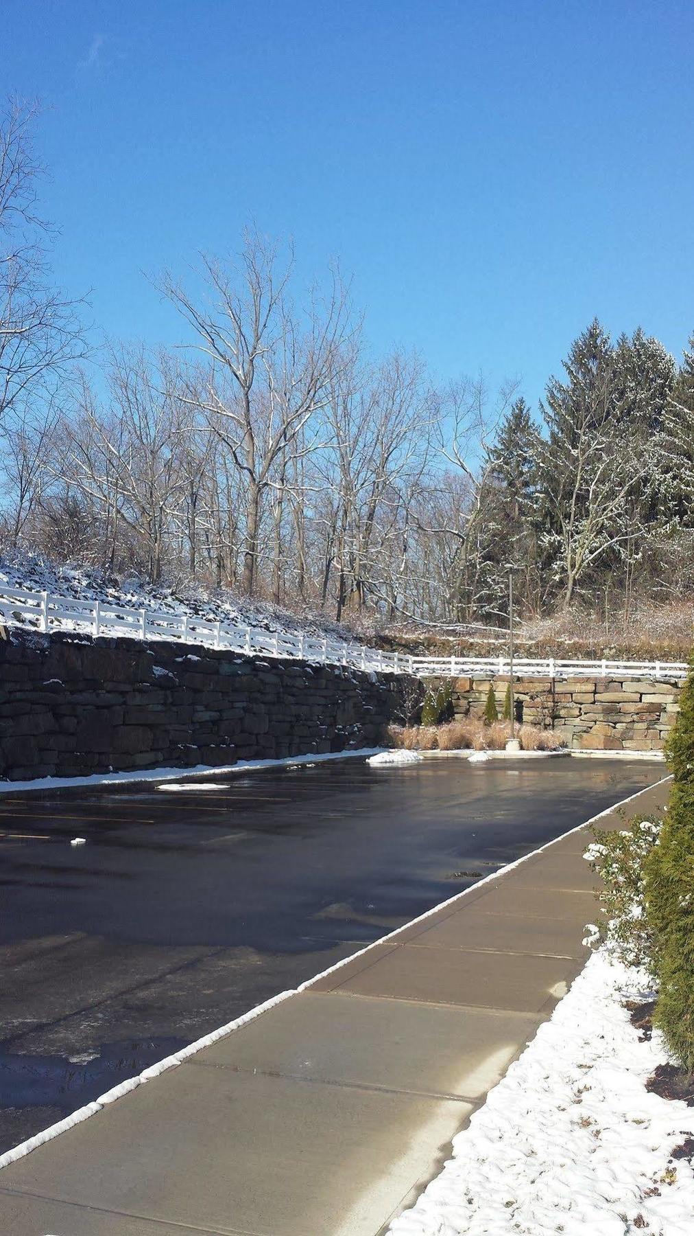 Paradise Inn & Suites Towanda Exterior photo
